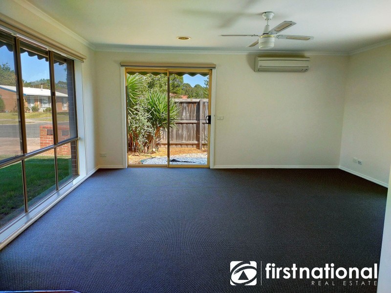 1/13A Templeton Crescent, Pakenham VIC 3810
