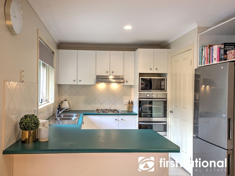 1/10 Buchanan Road, Berwick VIC 3806