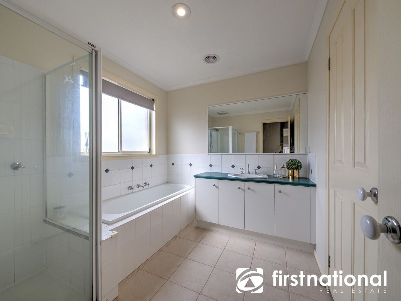 1/10 Buchanan Road, Berwick VIC 3806