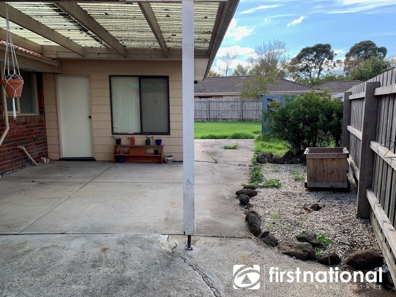 4 Valley Fair Drive, Narre Warren VIC 3805