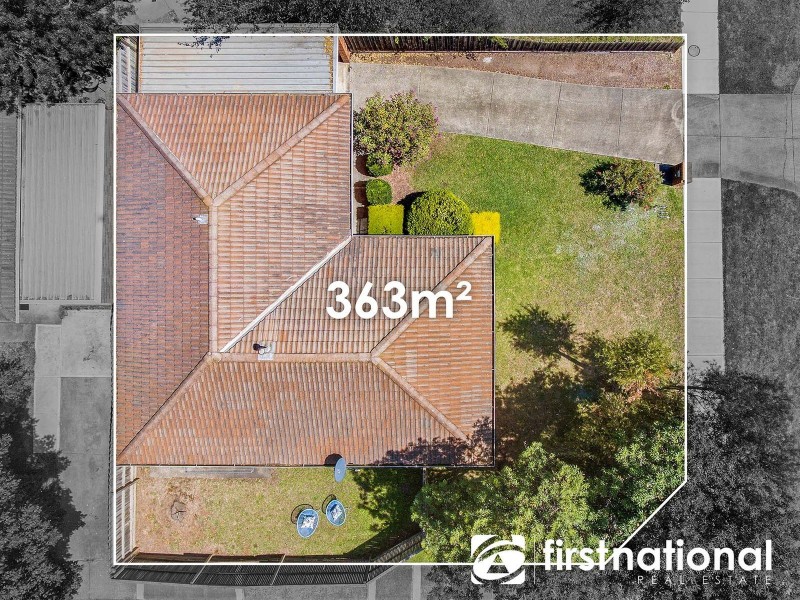 1/42 Strathavan Drive, Berwick VIC 3806