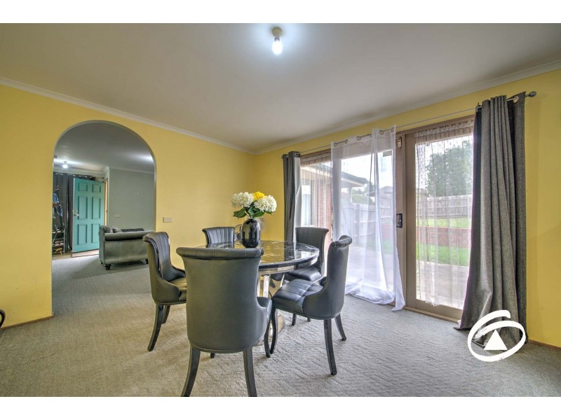 37 Barondi Avenue, Narre Warren VIC 3805