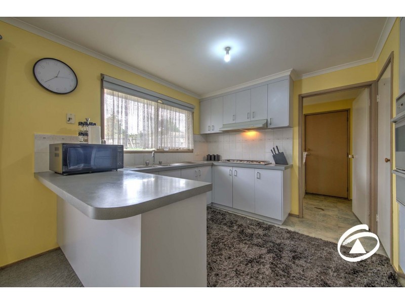 37 Barondi Avenue, Narre Warren VIC 3805