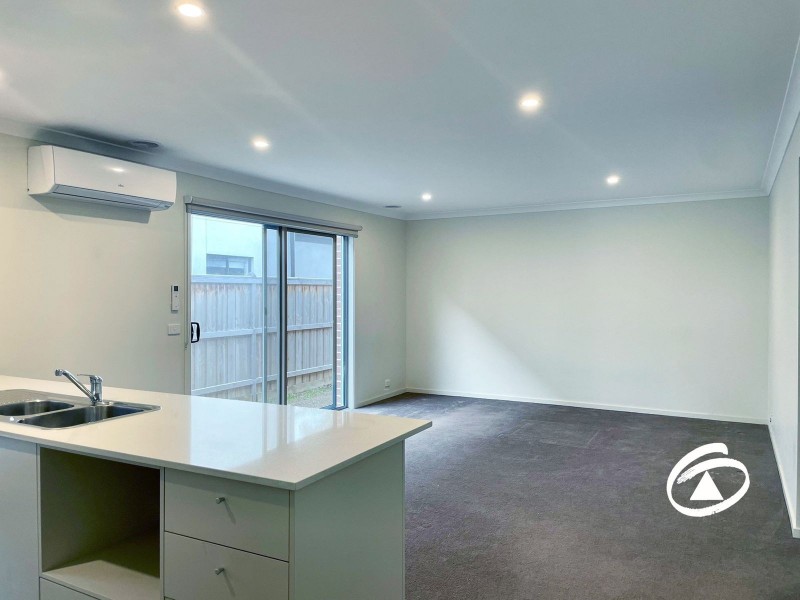 26 Botany Way, Cranbourne East VIC 3977