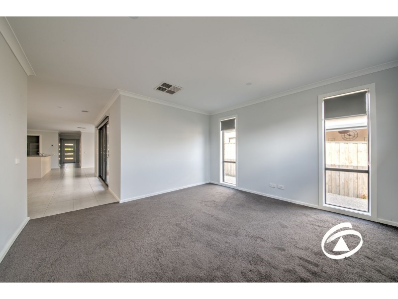 39 Bona Vista Rise, Clyde VIC 3978