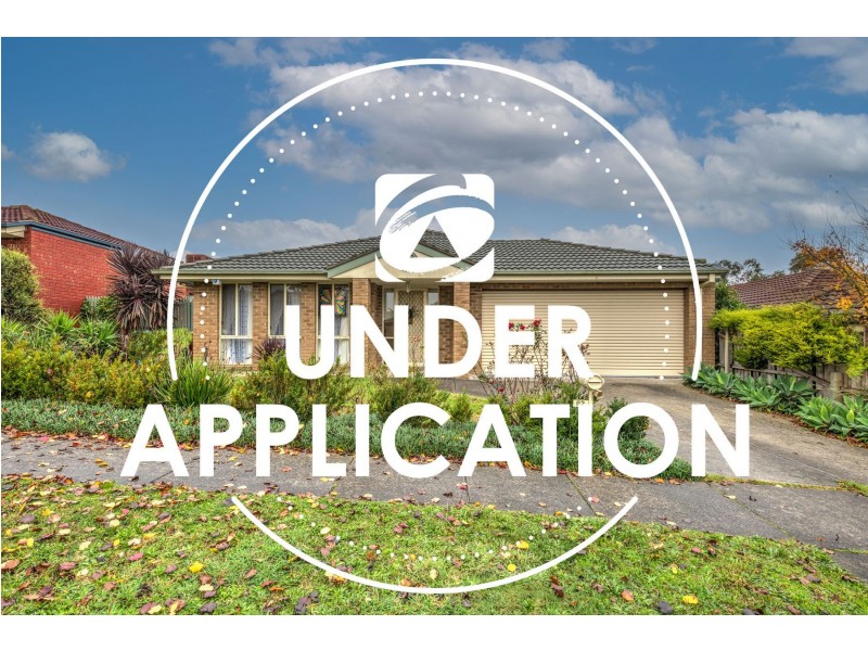 82 Earlsfield Drive, Berwick VIC 3806