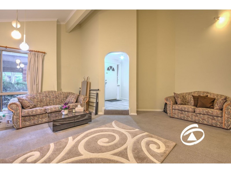 24 Fleetwood Drive, Narre Warren VIC 3805