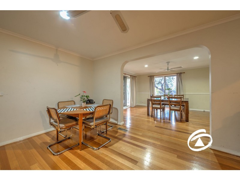 24 Fleetwood Drive, Narre Warren VIC 3805