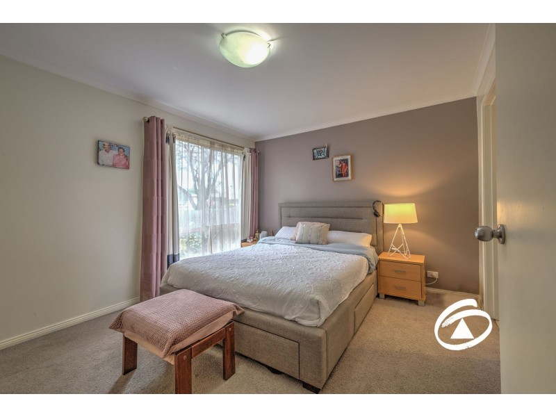 24 Fleetwood Drive, Narre Warren VIC 3805