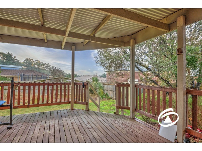 24 Fleetwood Drive, Narre Warren VIC 3805