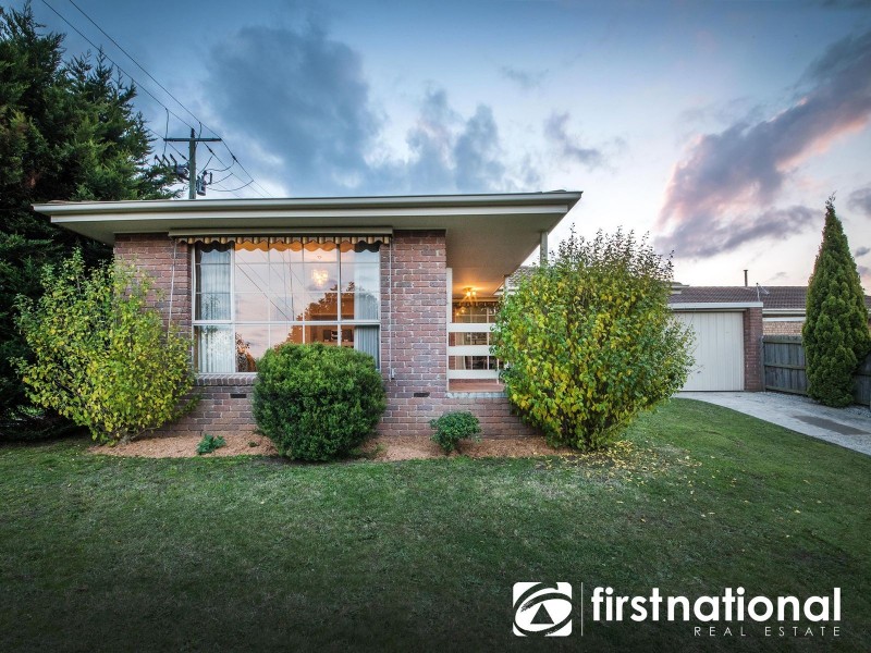 1/1 Blackwood Drive, Narre Warren VIC 3805