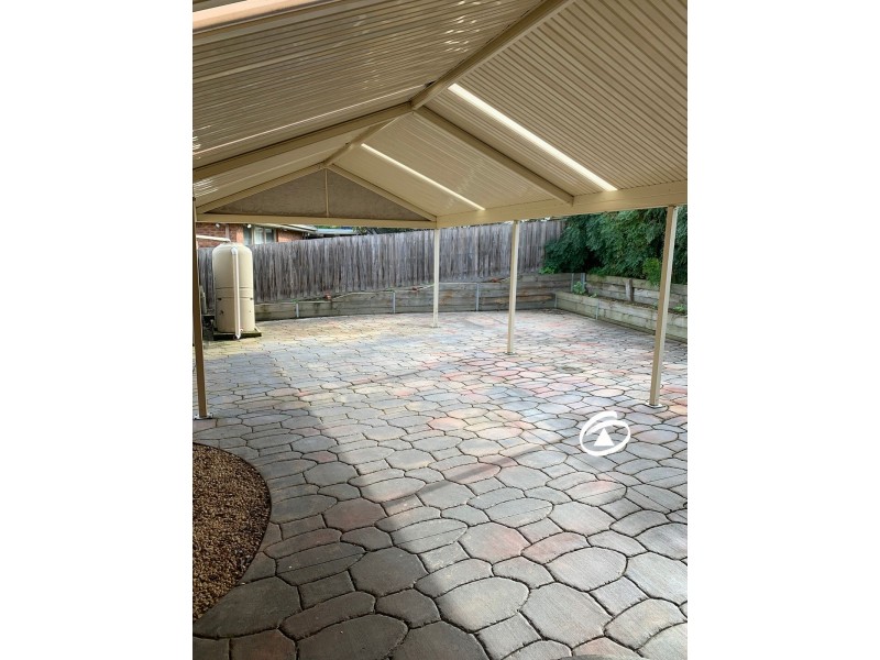 4 Charlton Court, Endeavour Hills VIC 3802