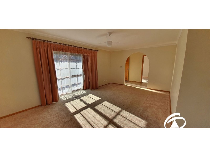 4 Astran Court, Endeavour Hills VIC 3802