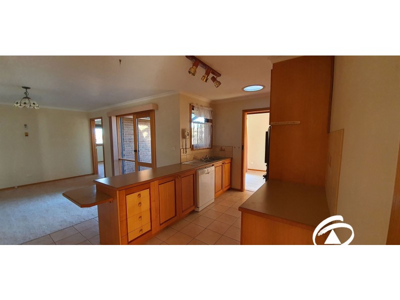 4 Astran Court, Endeavour Hills VIC 3802