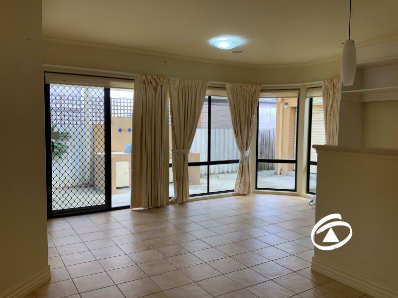 28 Loxley Boulevard, Narre Warren South VIC 3805