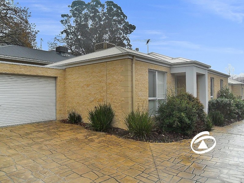 2/6 Elgin Street, Berwick VIC 3806