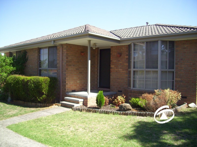 1/8 Victory Court, Narre Warren VIC 3805