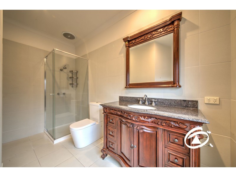 26 Allunga Parade, Berwick VIC 3806