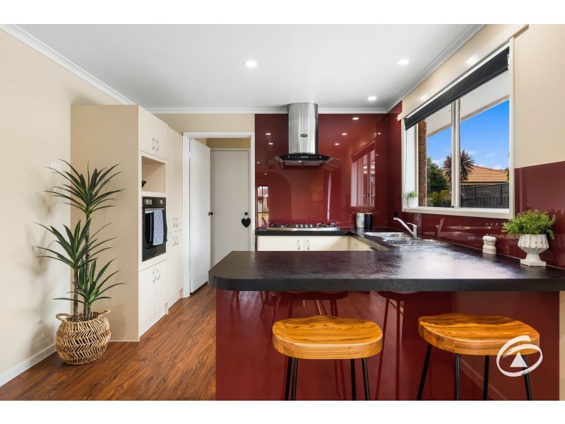 34 Tarcoola Drive, Narre Warren VIC 3805