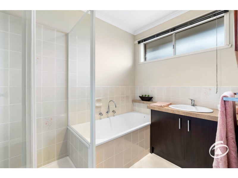 34 Tarcoola Drive, Narre Warren VIC 3805