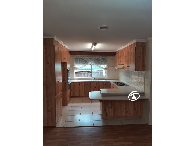 26 Meadow Wood Walk, Narre Warren VIC 3805