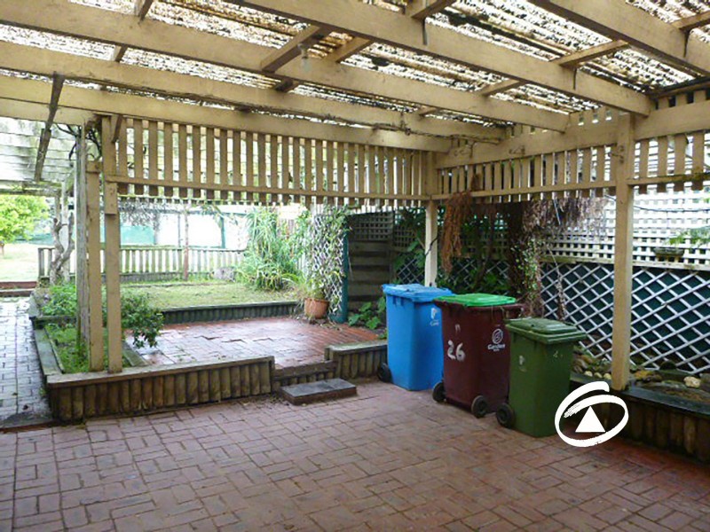 26 Meadow Wood Walk, Narre Warren VIC 3805