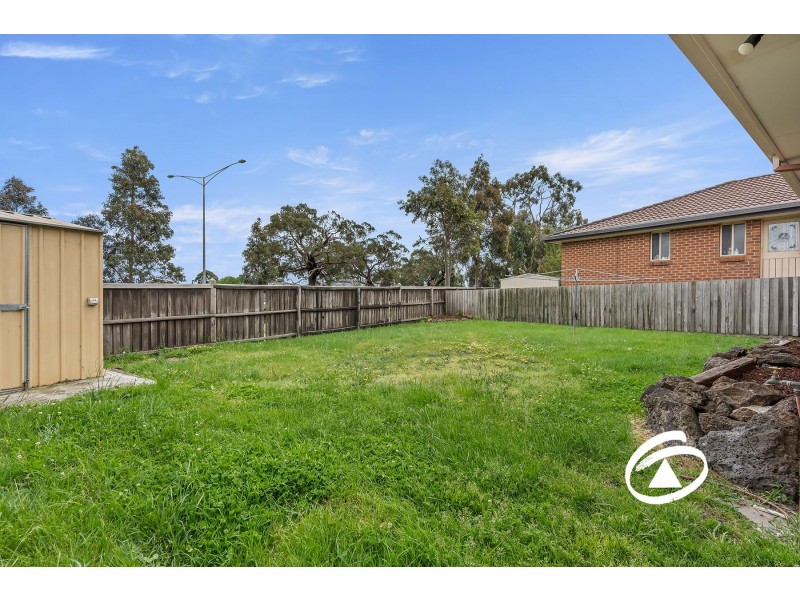 6 Summit Court, Hampton Park VIC 3976