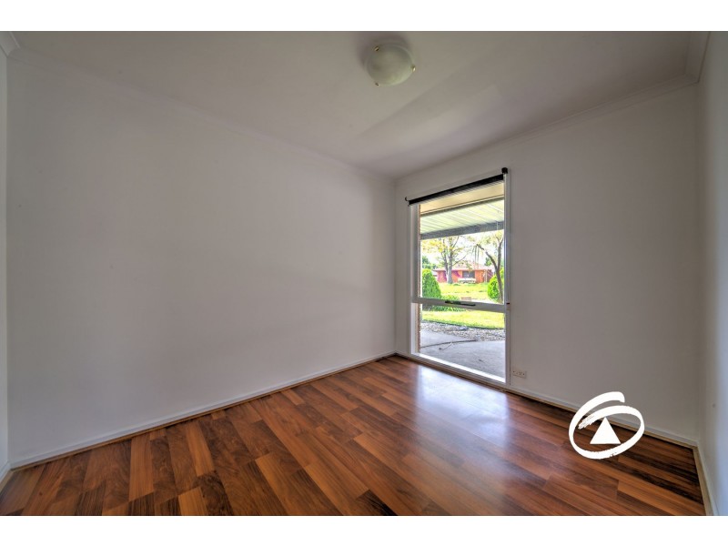 42 Michelle Drive, Hampton Park VIC 3976