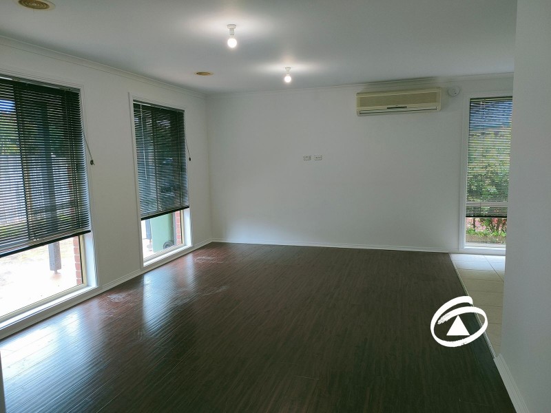 11 Swamp Gum Close, Pakenham VIC 3810
