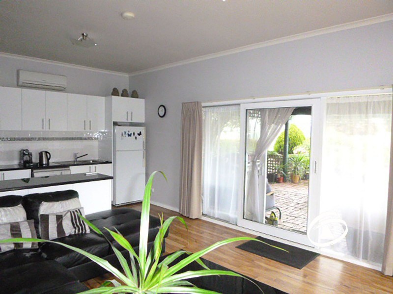 2 Mountain Flat Road, Narre Warren East VIC 3804