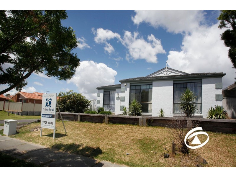 14 Hamilton Drive, Cranbourne North VIC 3977