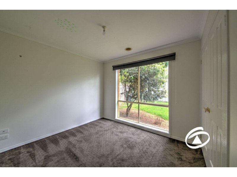 16 Dunmera Crescent, Narre Warren South VIC 3805