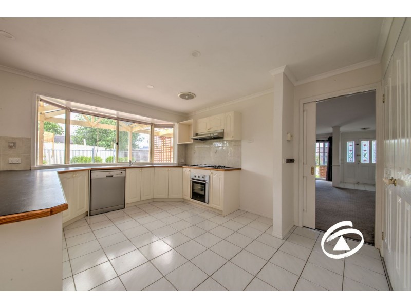 16 Dunmera Crescent, Narre Warren South VIC 3805