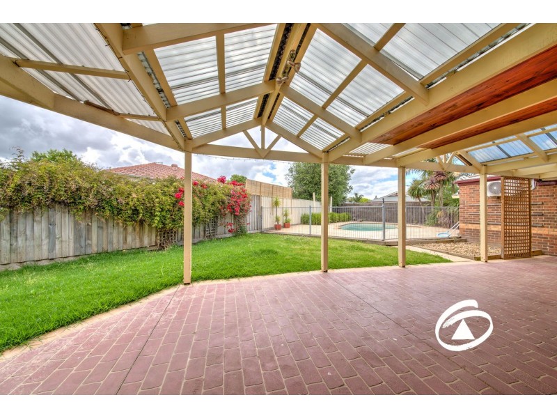 16 Dunmera Crescent, Narre Warren South VIC 3805