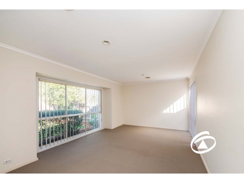 15 Margie Square, Narre Warren South VIC 3805