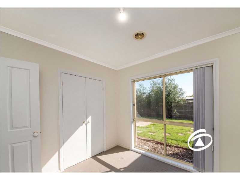 15 Margie Square, Narre Warren South VIC 3805