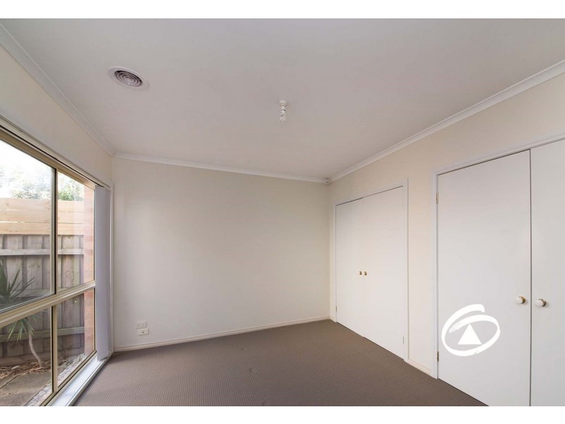 15 Margie Square, Narre Warren South VIC 3805