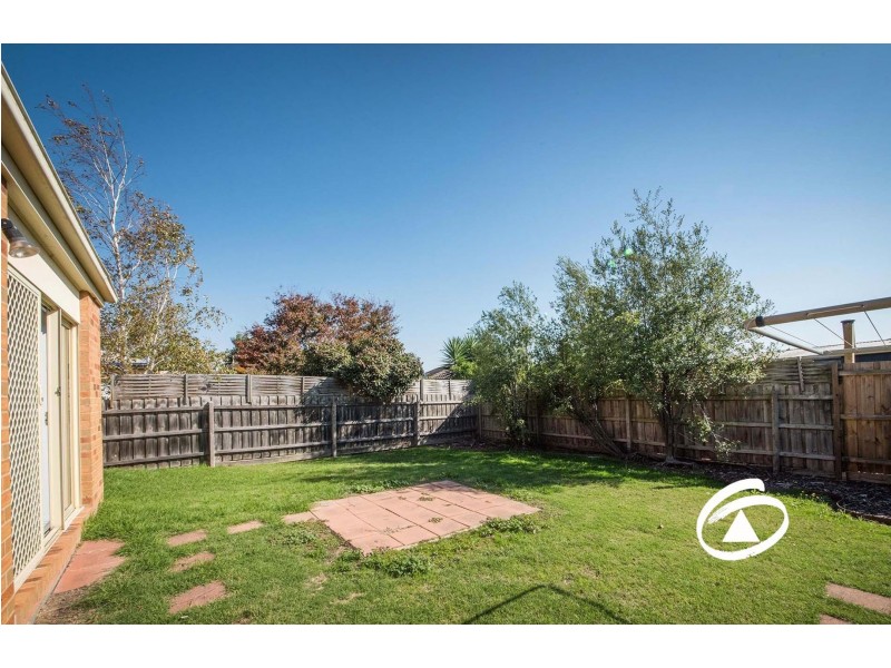 15 Margie Square, Narre Warren South VIC 3805