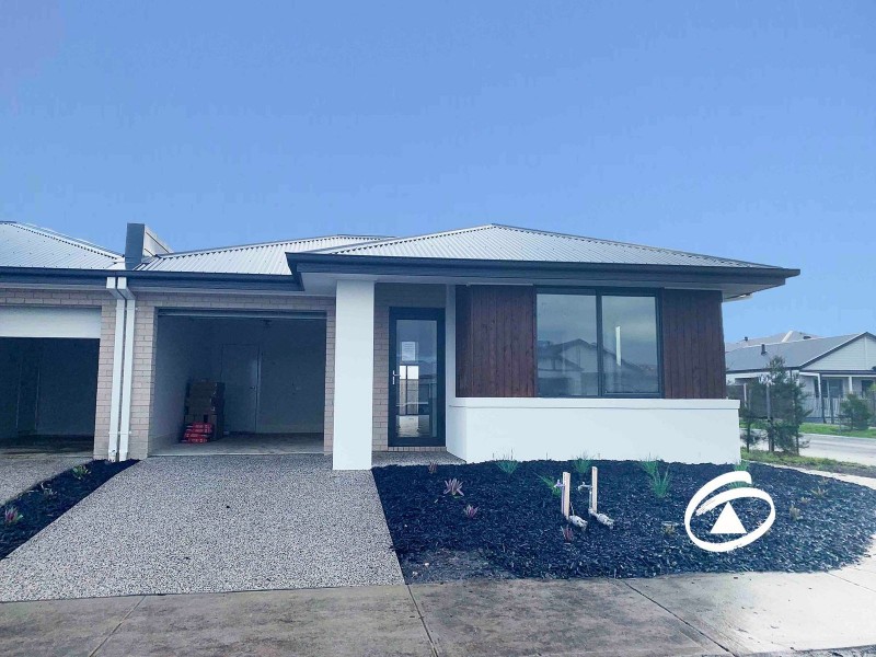 54 Leeson Street, Officer South VIC 3809