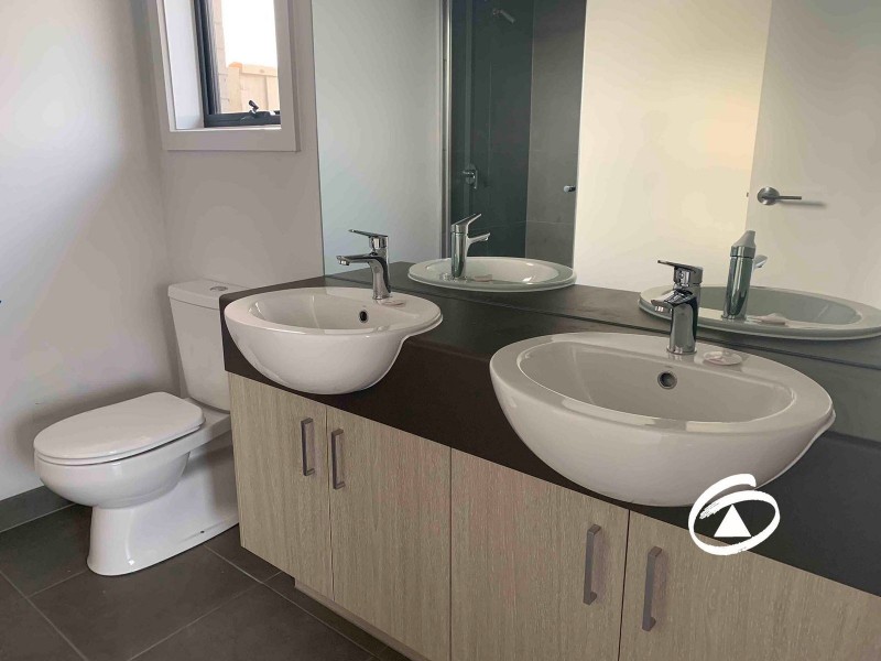 54 Leeson Street, Officer South VIC 3809