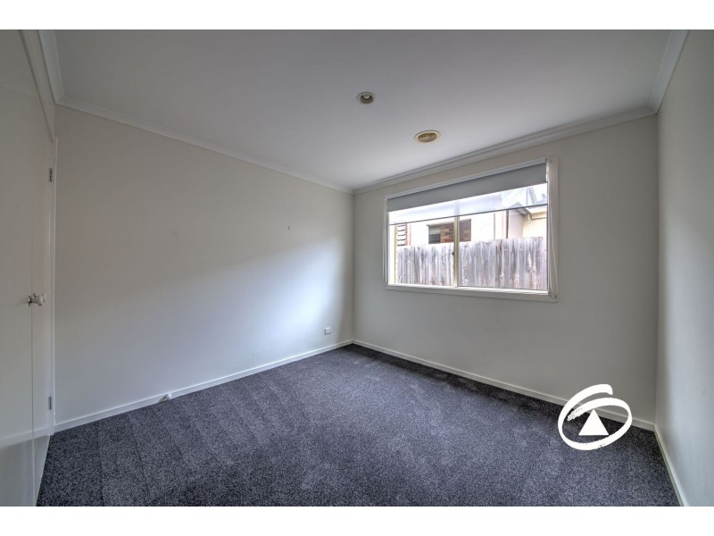 4 Norma Close, Narre Warren South VIC 3805