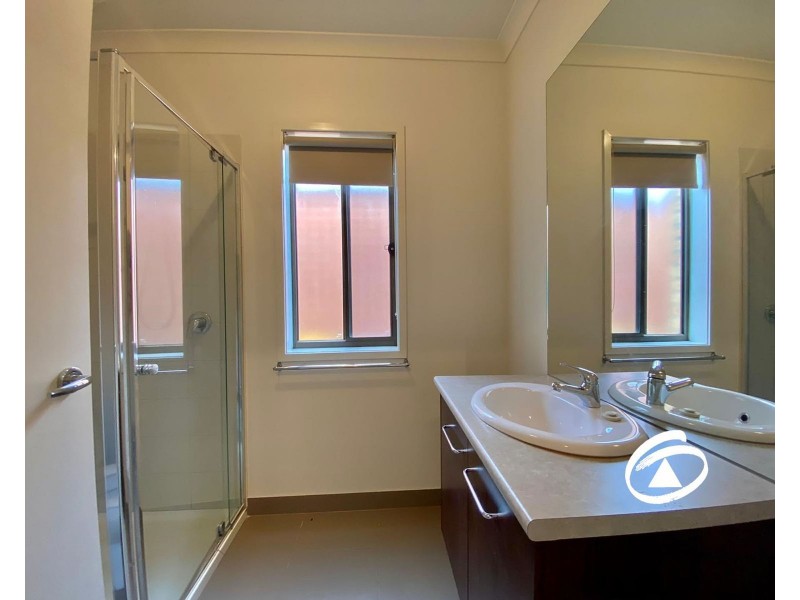 25 Celestine Drive, Officer VIC 3809