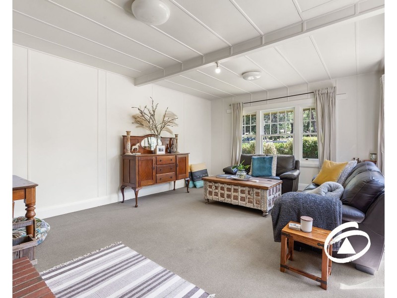 2 Ryan Road, Pakenham VIC 3810