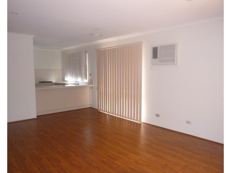 24 Hillview Rise, Hampton Park VIC 3976