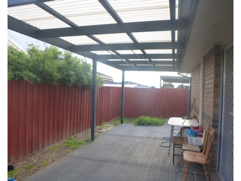 39 Melzak Way, Berwick VIC 3806