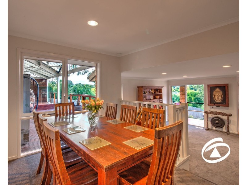 6 Gretel Place, Berwick VIC 3806