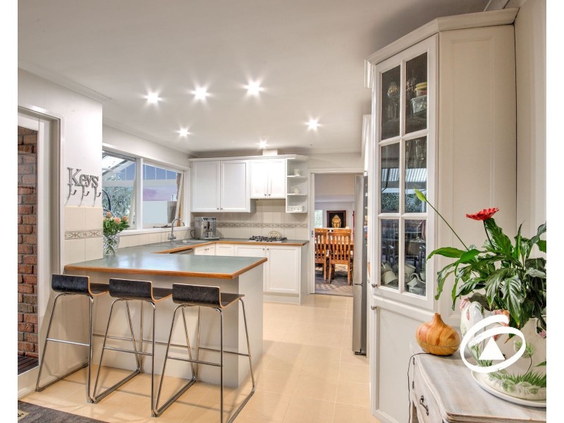 6 Gretel Place, Berwick VIC 3806