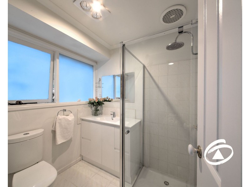 6 Gretel Place, Berwick VIC 3806