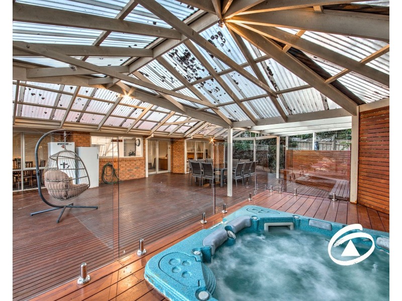 6 Gretel Place, Berwick VIC 3806