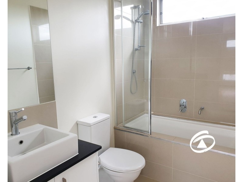 1/13 Grandview Avenue, Dandenong VIC 3175